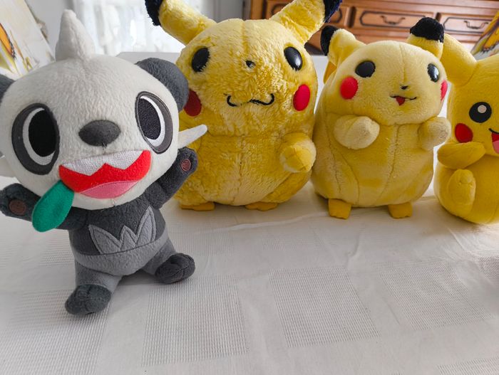 Lot peluches pokémon - photo numéro 2