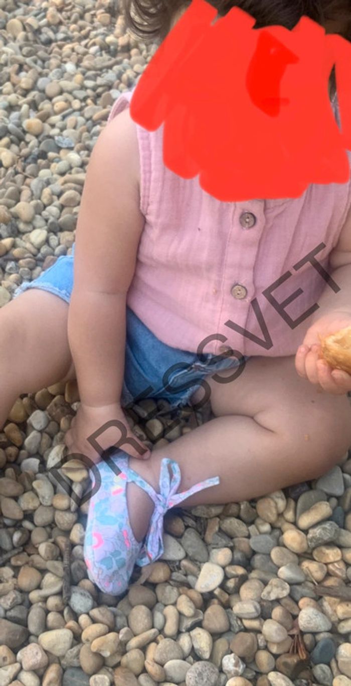 Fille 👧🏻 Chaussons bebe liberty taille 18/19 - kialine