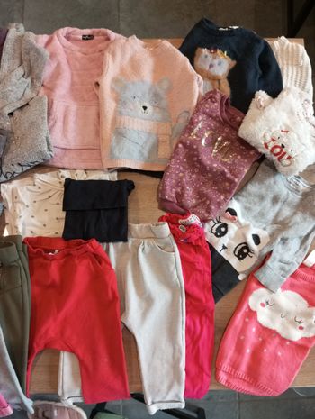 Lot vêtements fille 18mois-24mois
