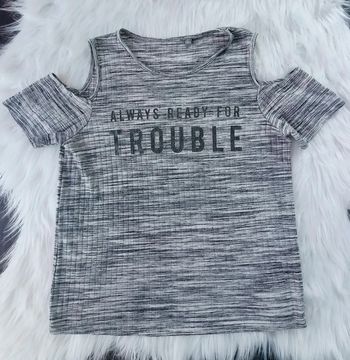 T shirt épaules dénudées gris chiné 12 ans *079