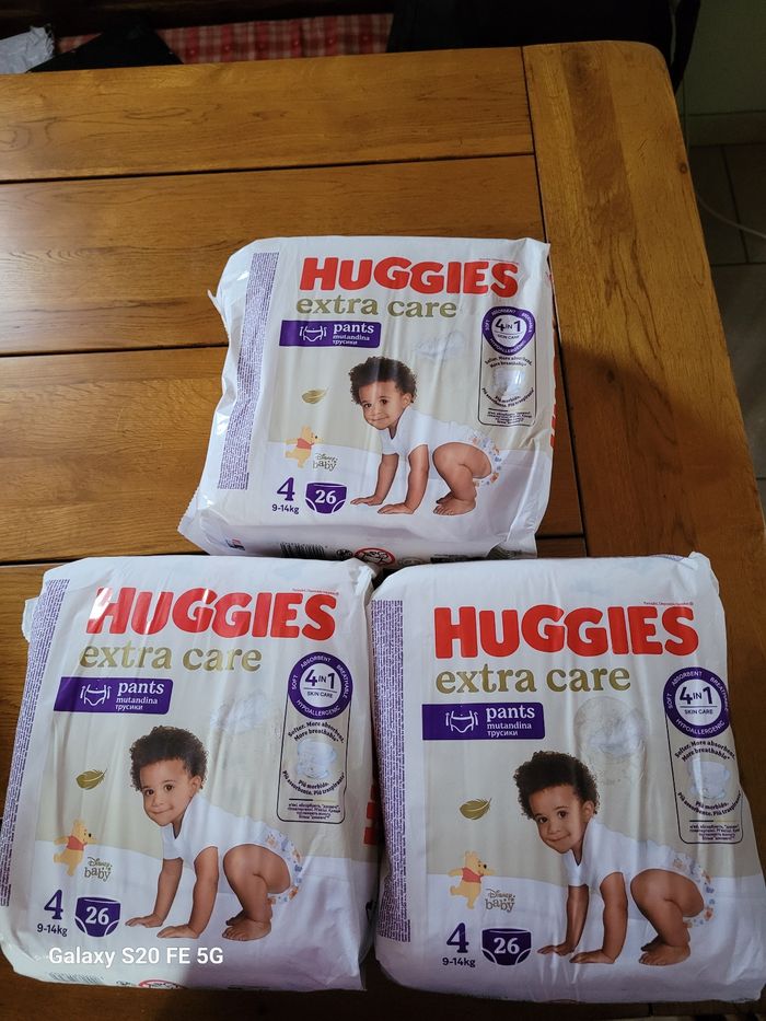 Couches culottes huggies