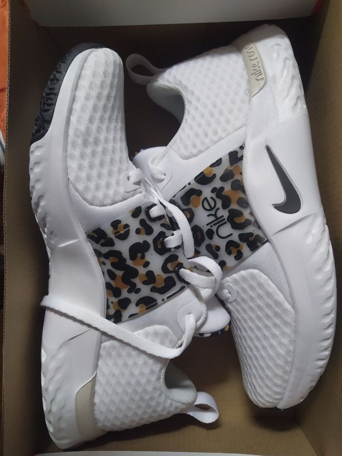 Magnifique Baskets Nike - photo numéro 2
