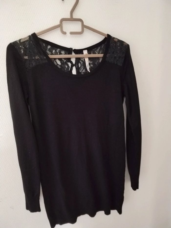 Pull dentelle dos