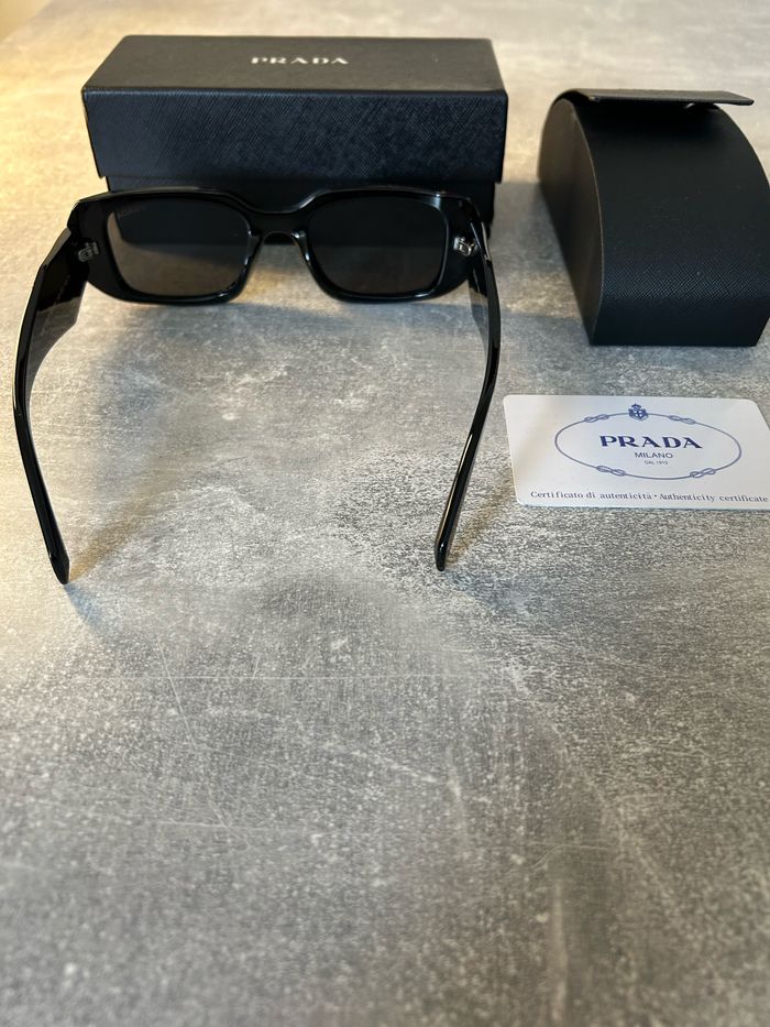 Lunettes de soleil Prada  noir PR 17WS femme - photo numéro 6