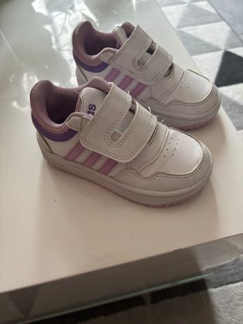 Baskets adidas fille pointure 24