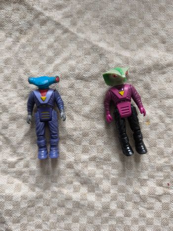 Figurines dino riders