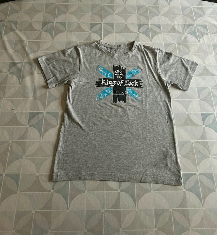 T shirt garçon - 14 ans - en très bon état