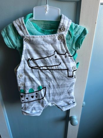 Ensemble salopette et body manches courtes , naissance
