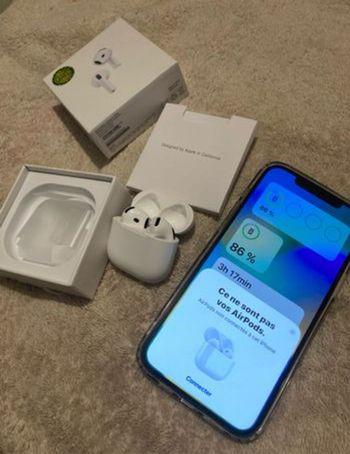 AirPods Apple