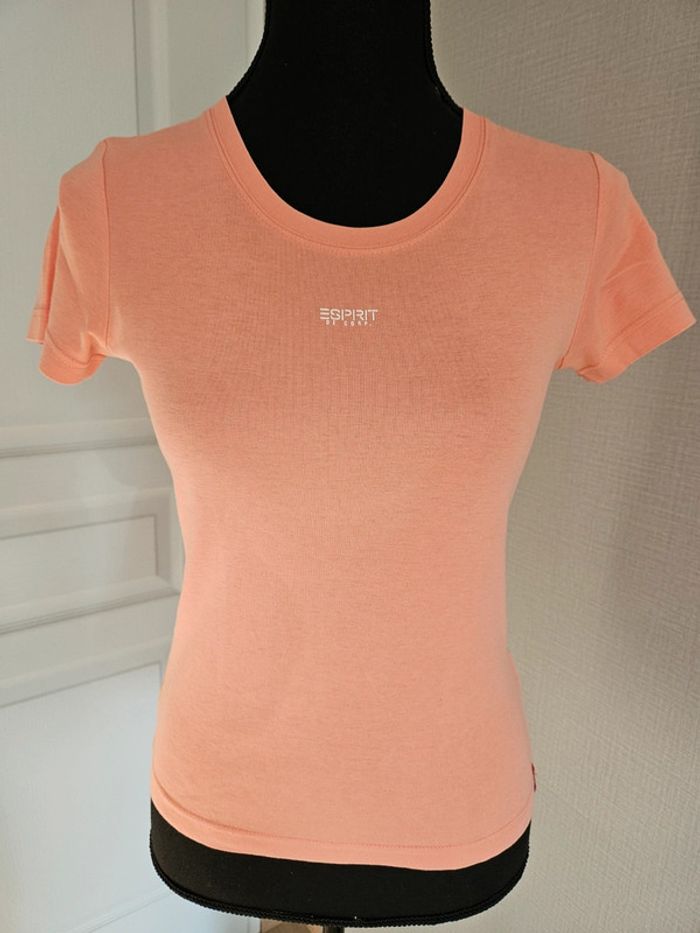 T.shirt manches courtes Esprit abricot taille 36