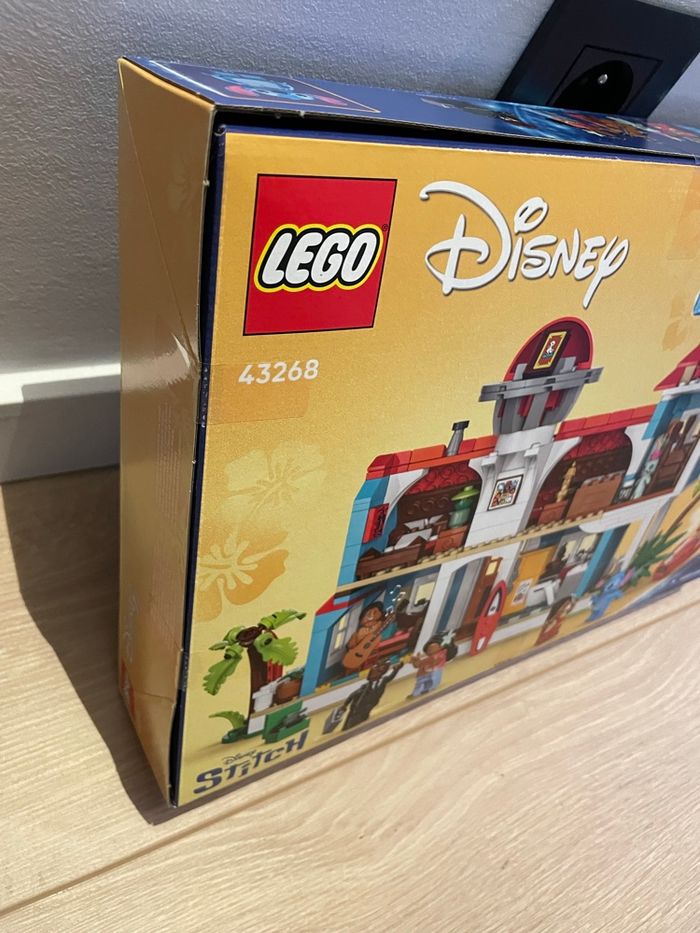 Lego Disney 43268 La maison sur la plage de Lilo et Stitch - photo numéro 3