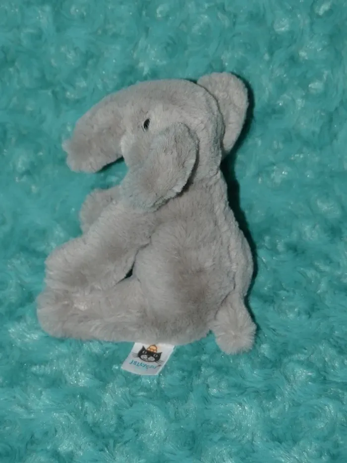 Doudou mini éléphant Jellycat 🐘état neuf - photo numéro 2
