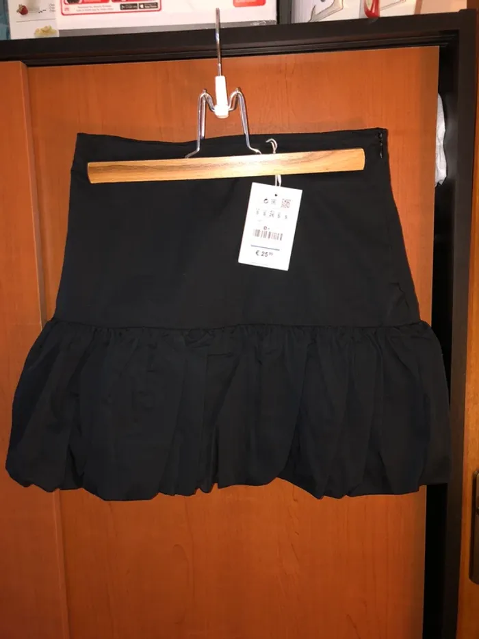 Jupe courte noire Pull&Bear