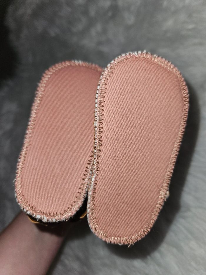 Bottines fourrées bébé - Kiabi - Taille 0-3 mois - photo numéro 4