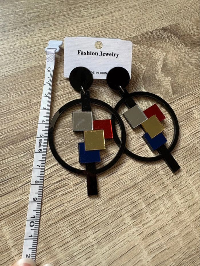 Boucles d’oreilles rondes forme géométrique SHEIN - photo numéro 3