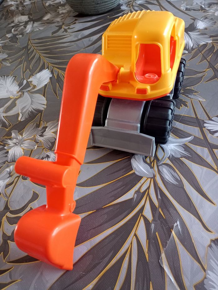 Grue plastique - photo numéro 2