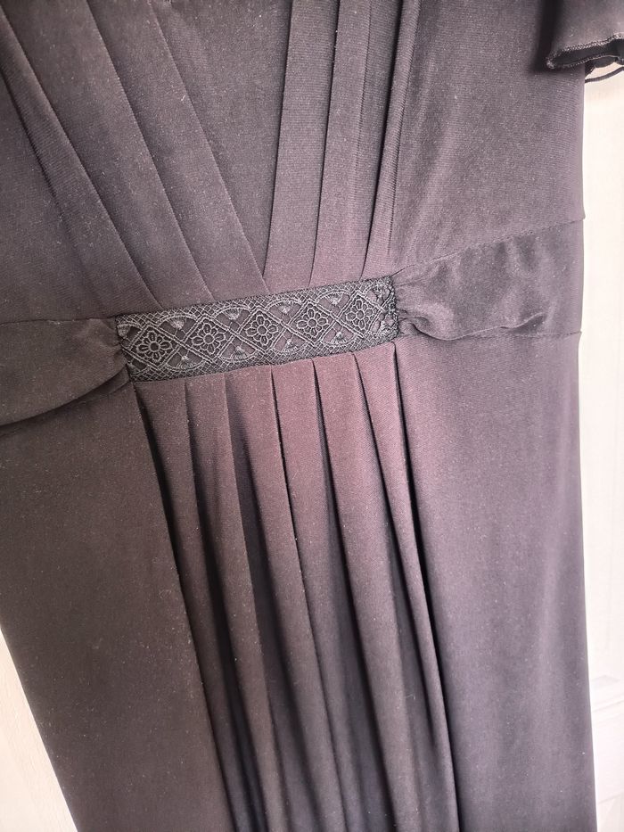 Robe noir - photo numéro 2