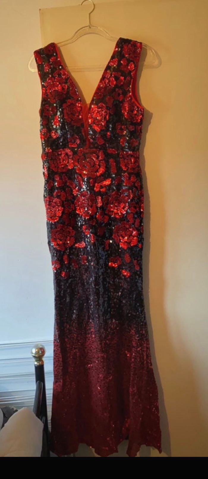 Robe de soirée noir et rouge