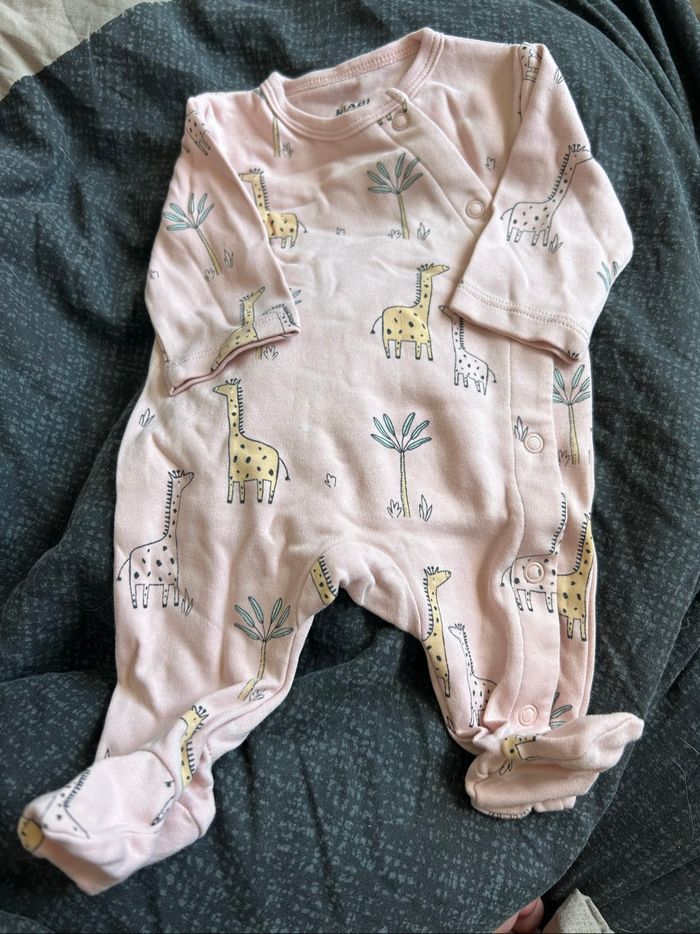 Lot de vêtement bébé 1 mois