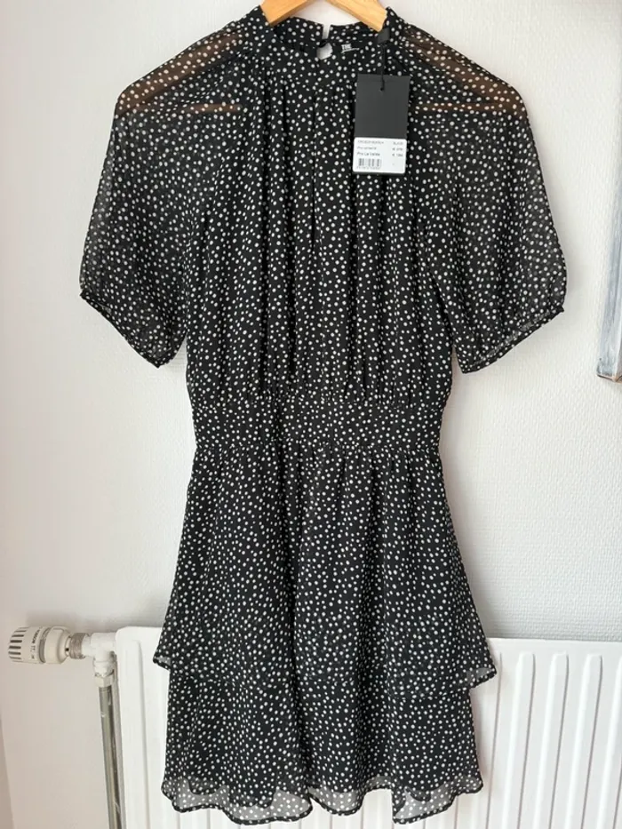 Robe noire courte The Kooples col rond à pois - photo numéro 6