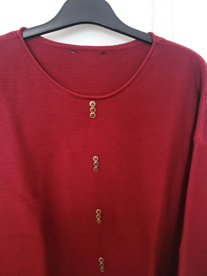 Pull bordeaux avec faux boutons Plus - photo numéro 2