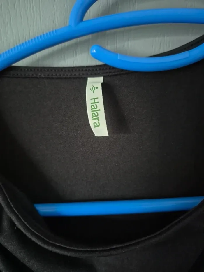 t shirt Halara neufTaille s - photo numéro 4