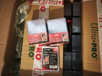 📦 Toploader Ultra Pro + Penny Sleeves Ultra Pro – Protection Cartes TCG