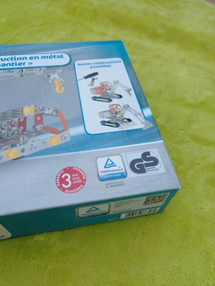 Jeu de construction en métal "engin de chantier" - photo numéro 2
