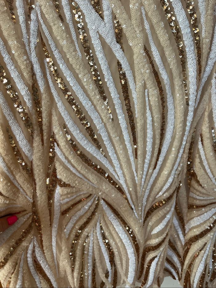 Robe de soirée TFNC London beige sequins - photo numéro 4