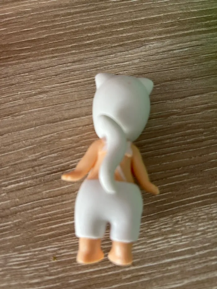 Adorable figurine Sonny Angel chat blanc - photo numéro 2