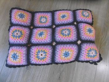 coussin patchwork  en crochet  années 70