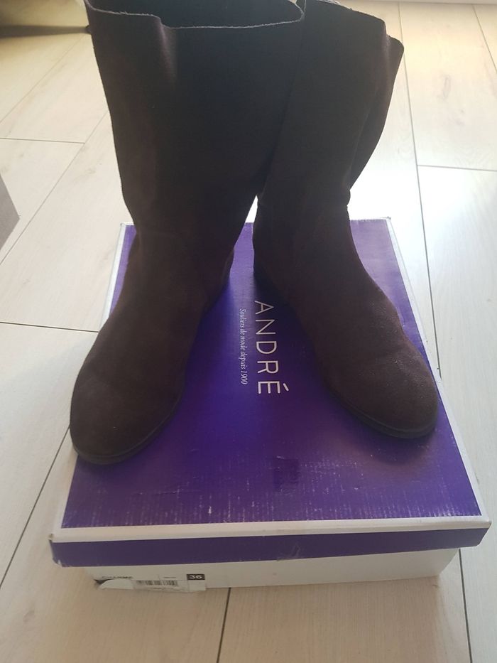 Magnifique bottes en cuir et nubuck marron pointure 36 André - photo numéro 3
