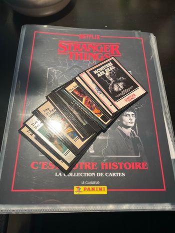 Carte Panini 88 cartes sans double Stranger Things 