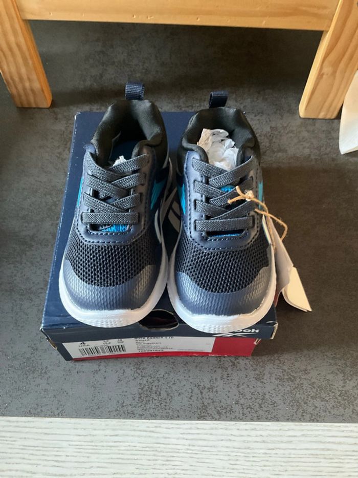 Chaussures baskets Reebok 19,5 - photo numéro 3