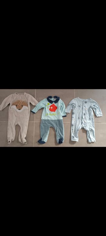 Lot de pyjamas bébé garçon en 6 mois