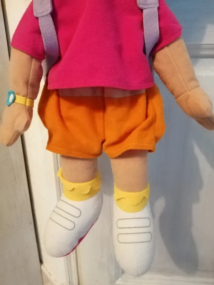 Peluche range pyjama "Dora l'exploratrice" - photo numéro 3