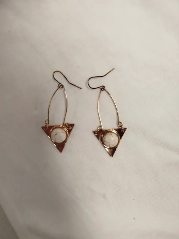 Boucles d'oreilles femme crochet attache - pierre effet marbre - photo numéro 3