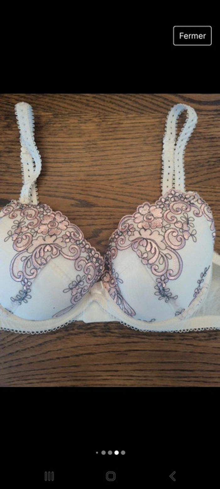 Soutien gorge Hunkemöller blanc/rose fr 90C - photo numéro 17