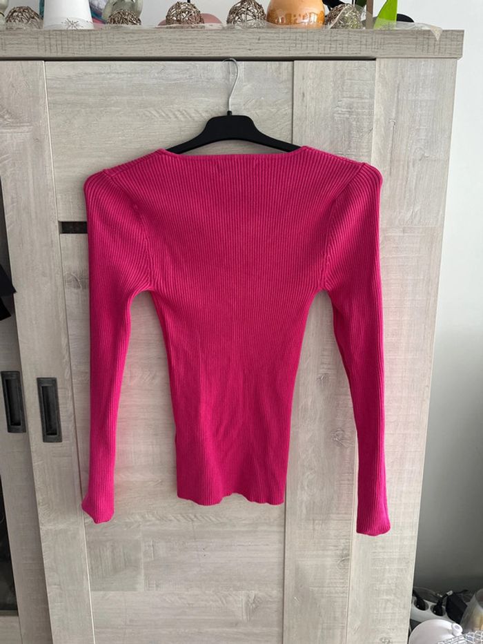Pull col V rose taille S - photo numéro 2