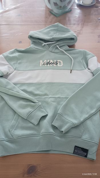 Sweat à capuche Liberto t. XS