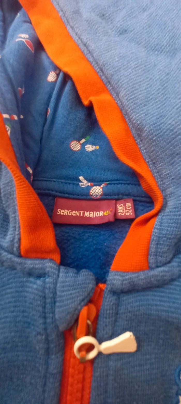 Gilet à capuche 2 ans - photo numéro 3