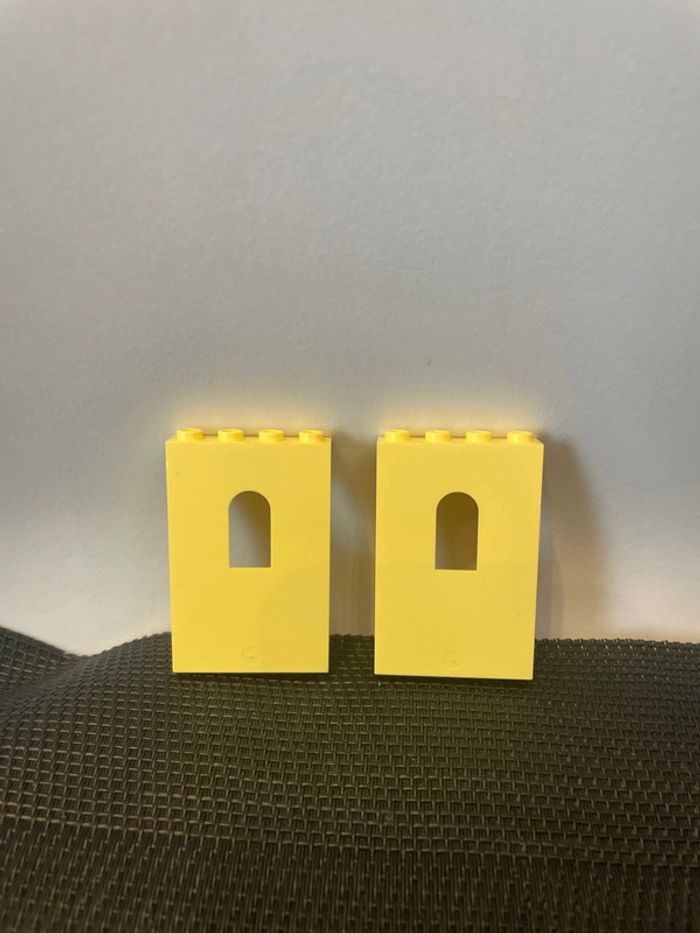 Lego lot 2 murs jaune clair 1x4x5 avec fenêtre maison château pièces détachées officiel