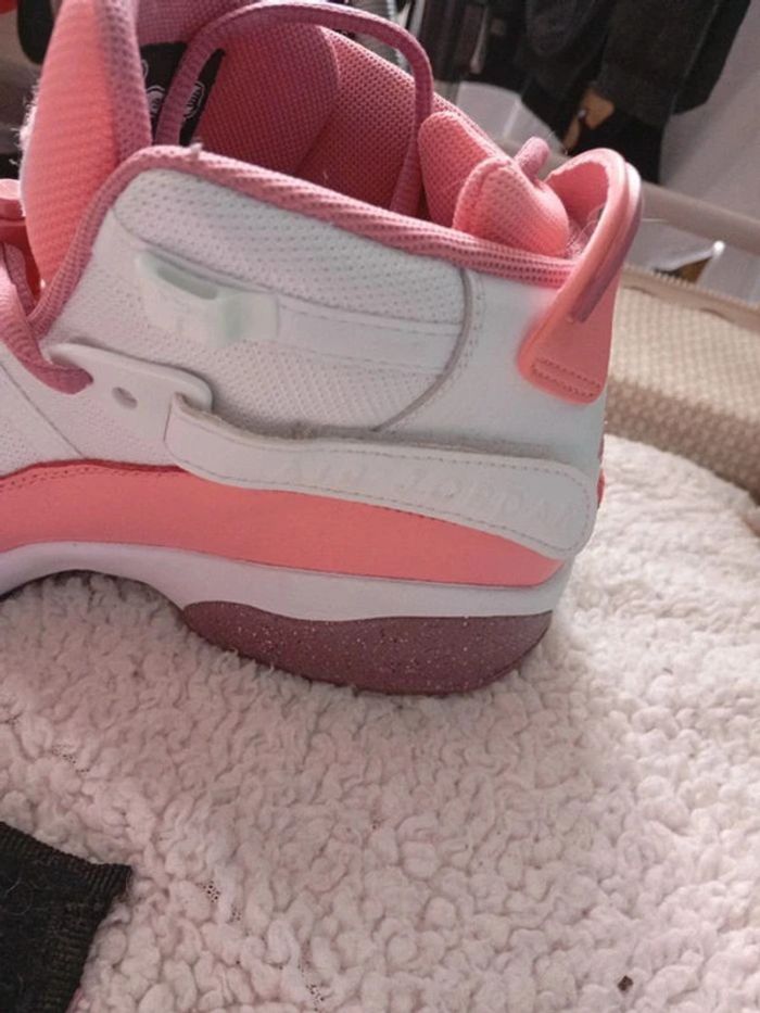 Baskets Nike Jordan rose 40 - photo numéro 4
