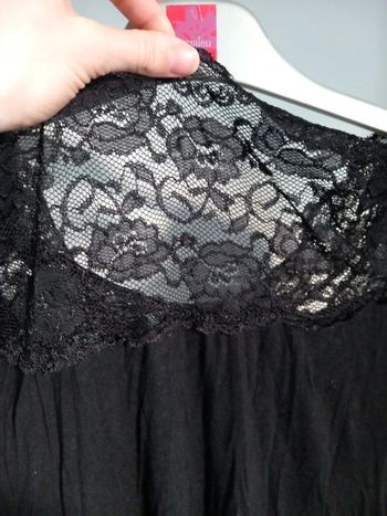 Robe noir col dentelle