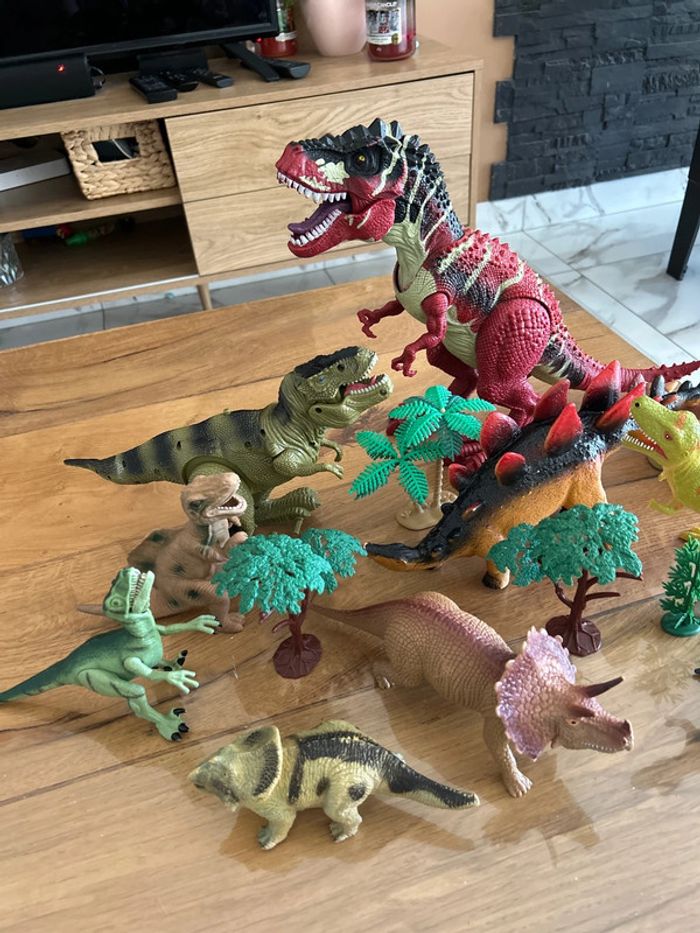 Lot dinosaures - photo numéro 2