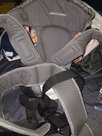 Porte bébé aubert concept