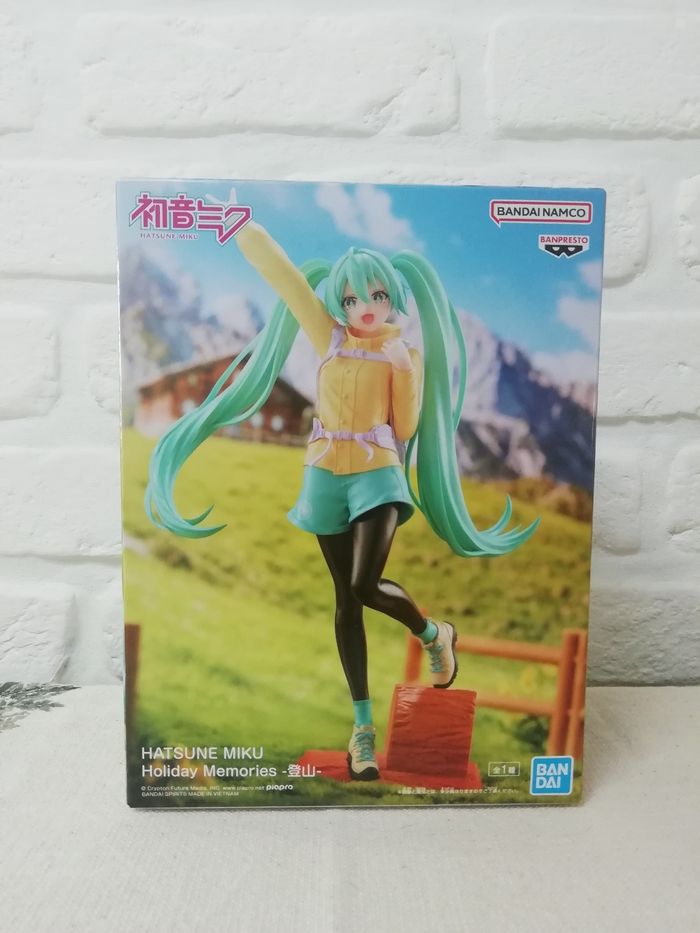 Figurine Hatsune Miku Holiday Memories banpresto - photo numéro 1