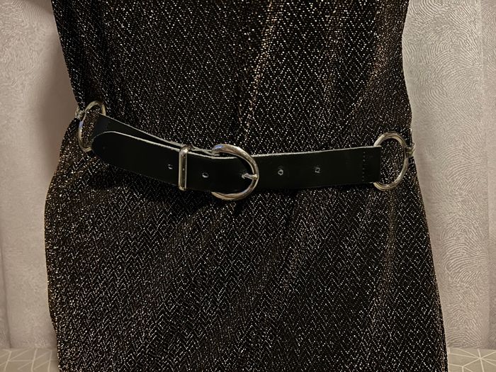 Magnifique ceinture vintage 1970 cuir noir et anneaux métal - photo numéro 5