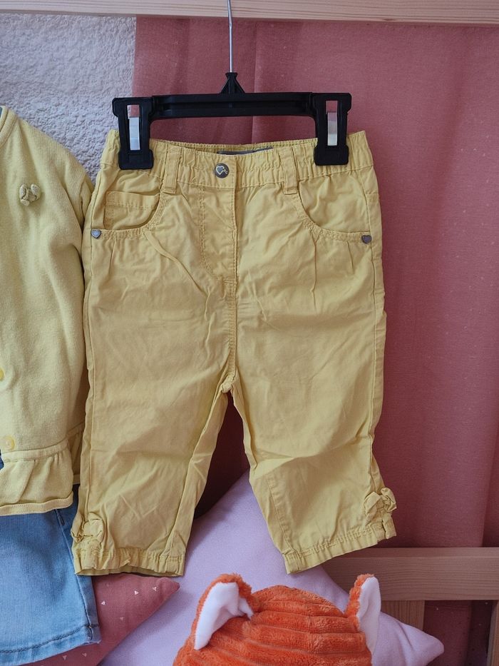Lot de vêtements jaune pour fille - 24 mois - Très bon état - Orchestra/Gémo - photo numéro 3