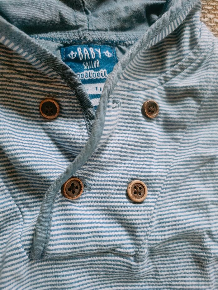 Très beau haut marin Tape à l'oeil 9 mois - photo numéro 2